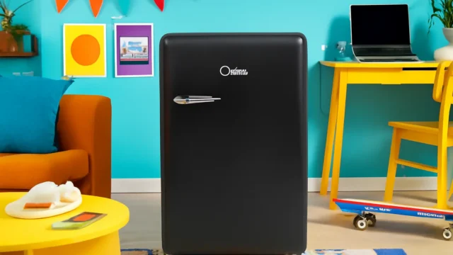 3 Frigobares Retrôs Midea para transformar seu espaço em 2025