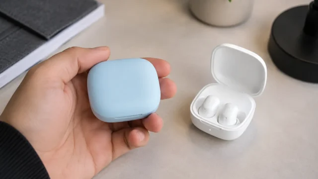 Redmi Buds 6 Play: leveza, bateria ou cor — o que realmente pesa na escolha?