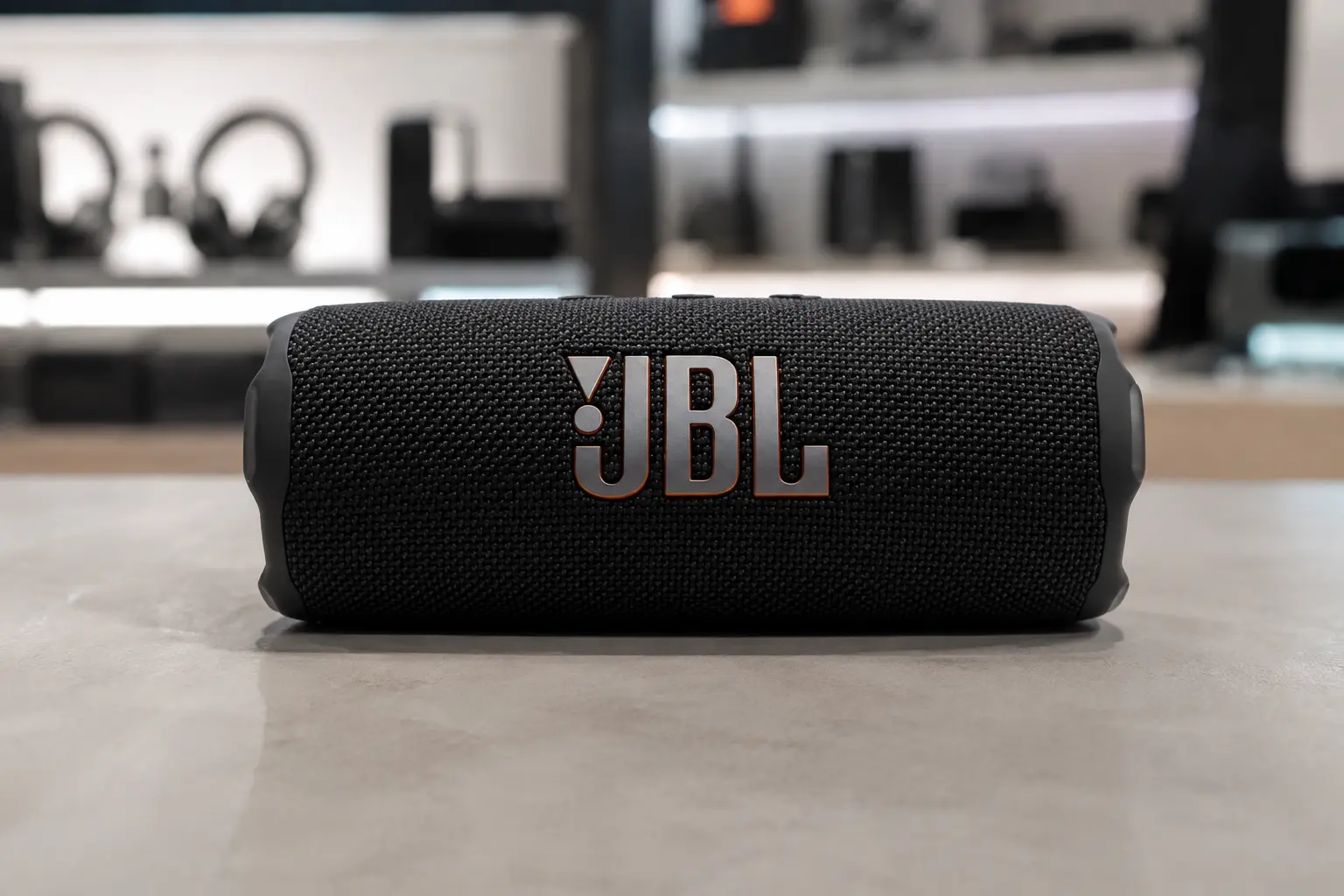Na linha JBL, portabilidade separa Grip, Clip 5, Flip 7 e Charge 6